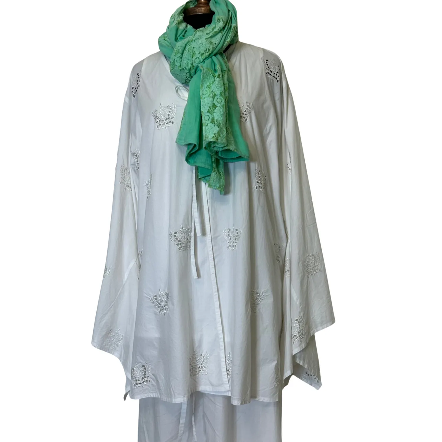 Lisa Luxurious Lace Shawl - Green