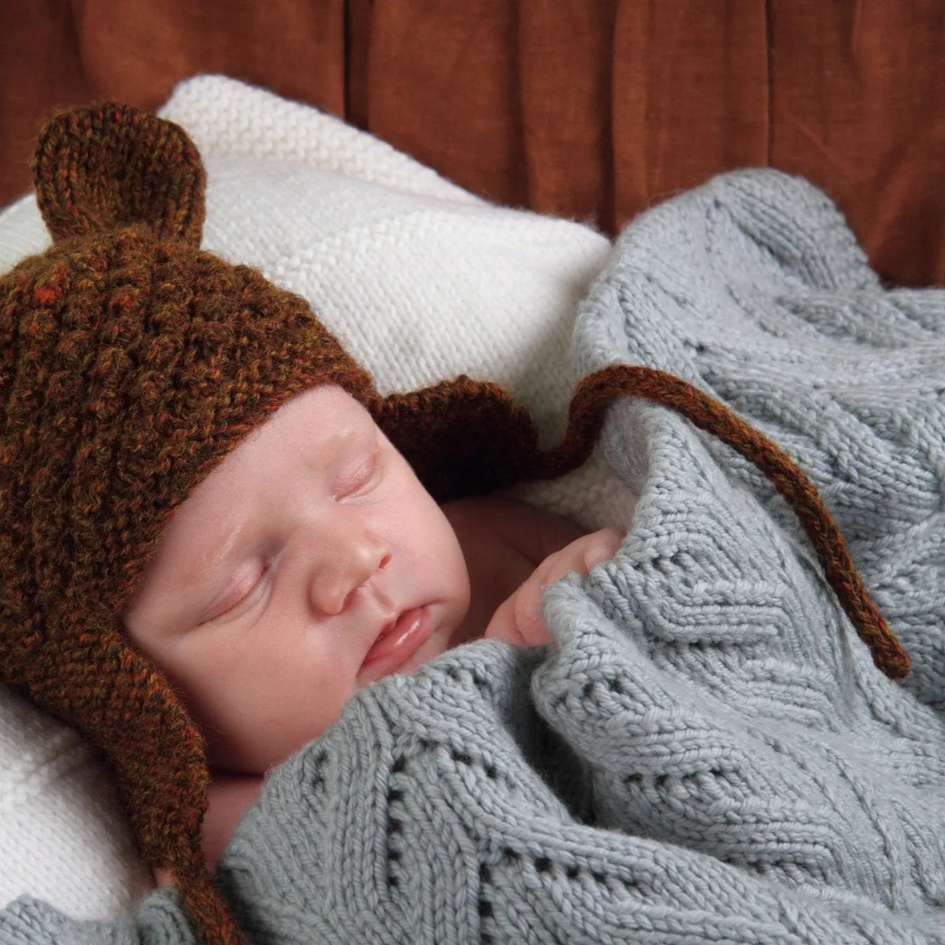 Little Bear Hat Knitting Pattern - 8Ply (BC23)