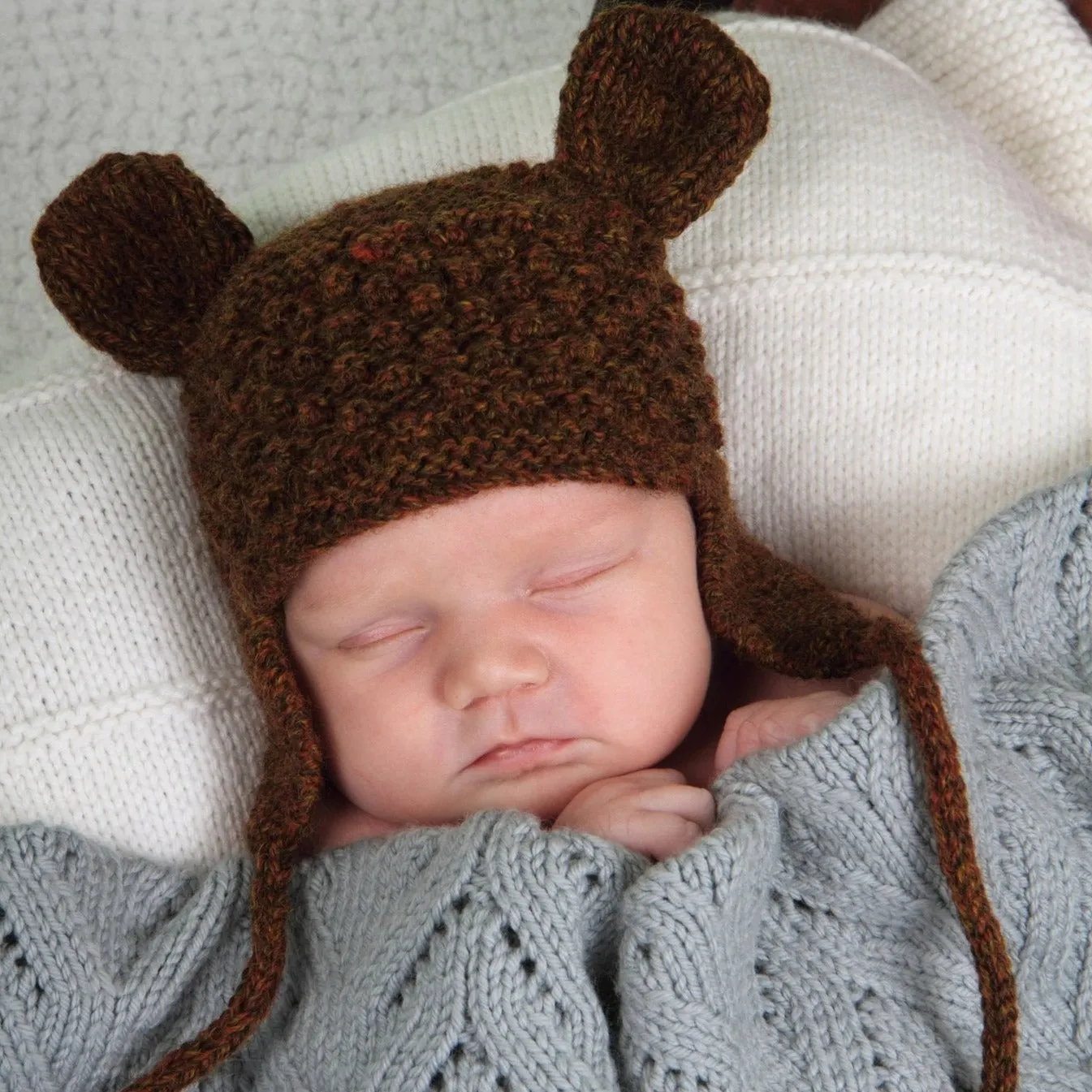 Little Bear Hat Knitting Pattern - 8Ply (BC23)