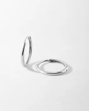 Medium Classic Hoop Earrings - White Gold