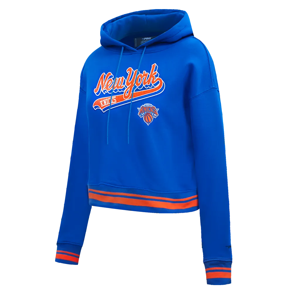 NBA NEW YORK KNICKS SCRIPT TAIL WOMEN'S RIB FLC CROPPED PO HOODIE (ROYAL/ORANGE/ROYAL)