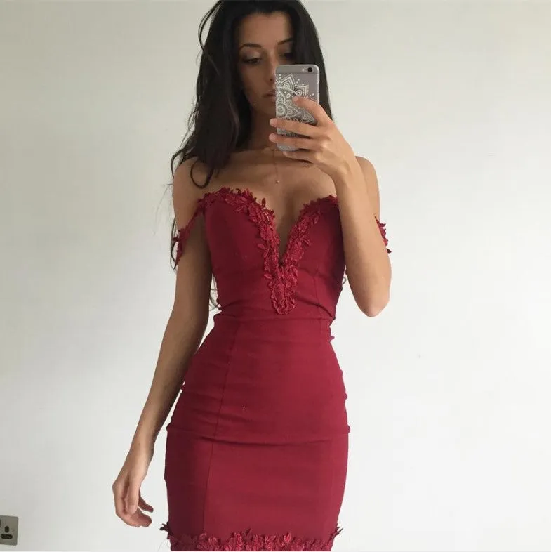 Popular Europe Trendy V-Neck Lace Slimming Sexy Pencil Dress Spaghetti Strap Cami Dress