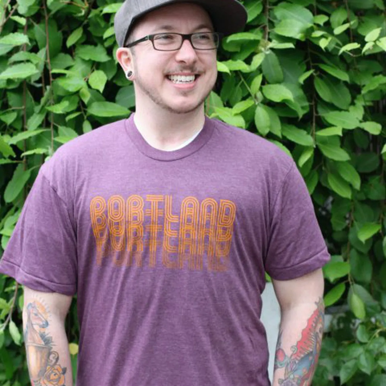 Portland Retro Fade *Limited Edition* T-Shirt - Unisex Heather Maroon