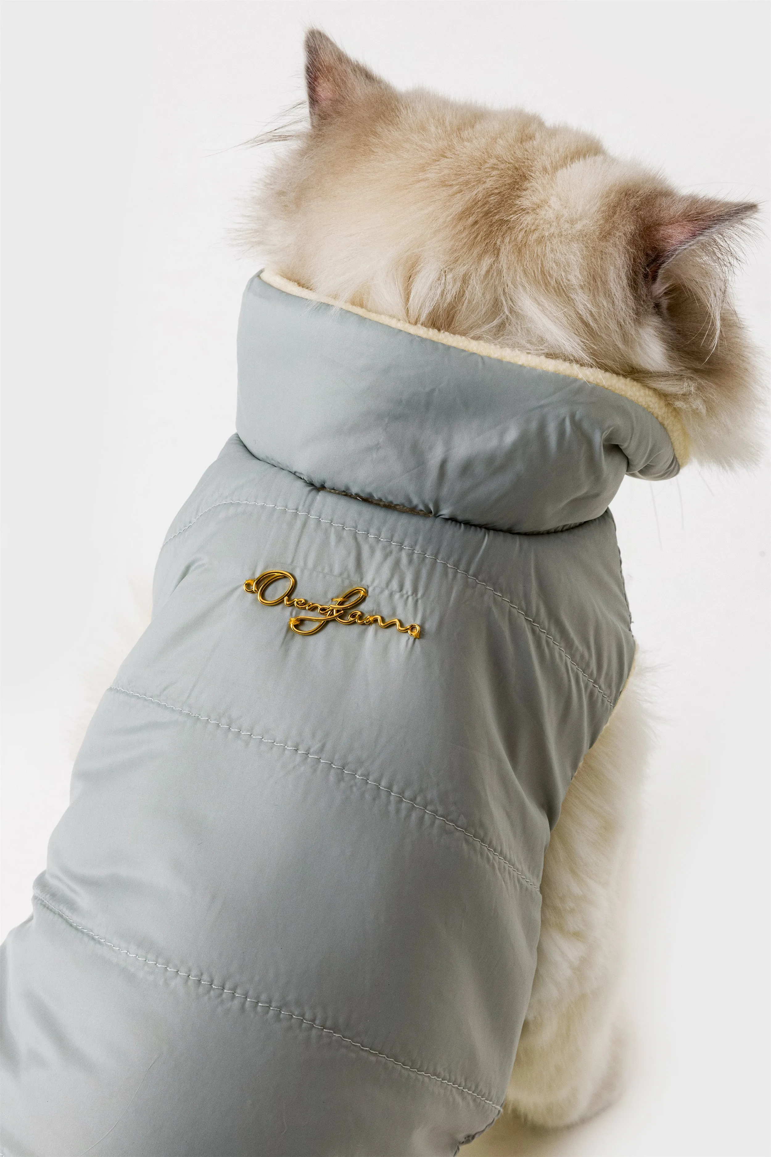 Sleeveless Puffer Jacket with Golden Logo