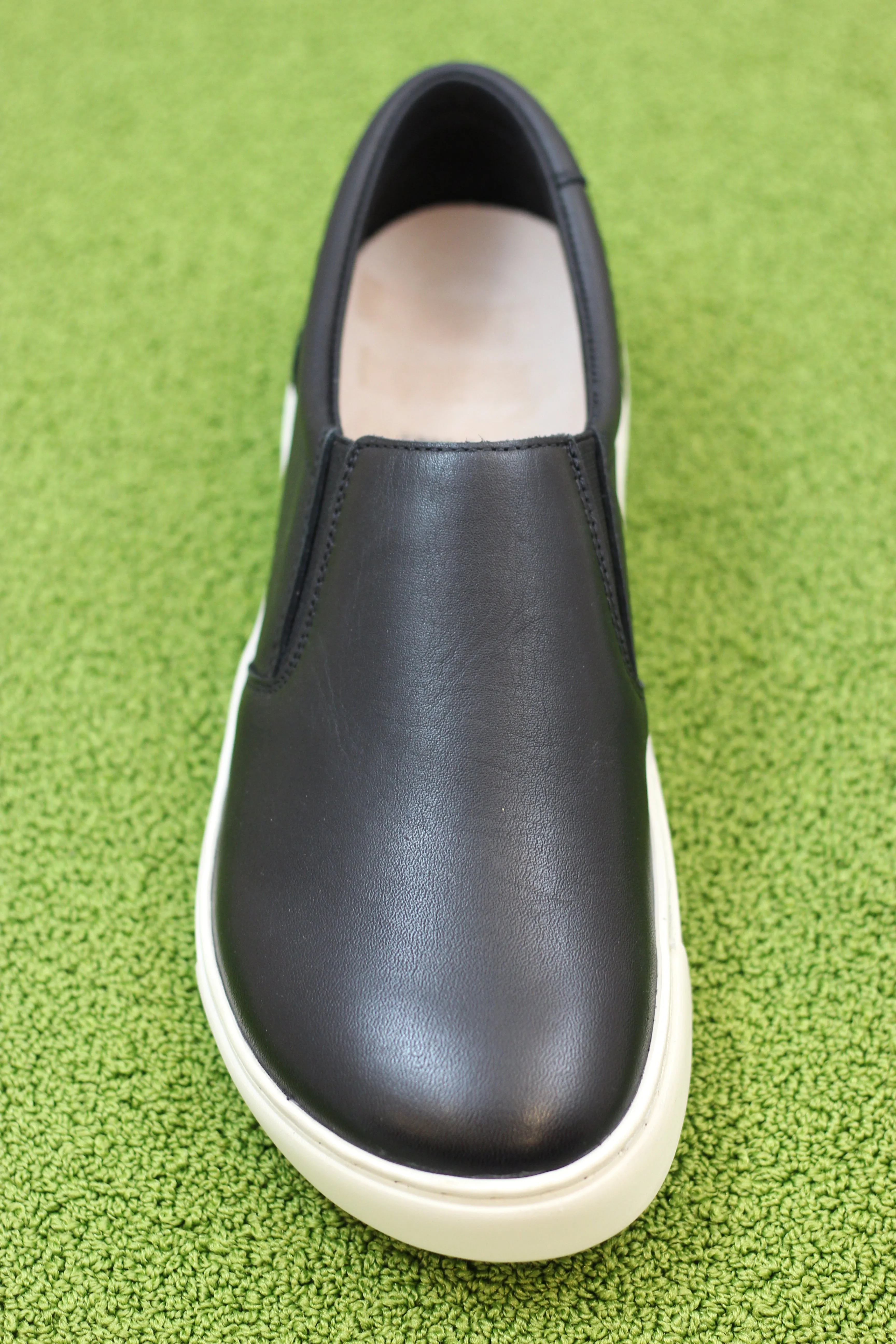 Women's Oswego Slip On - Black Leather